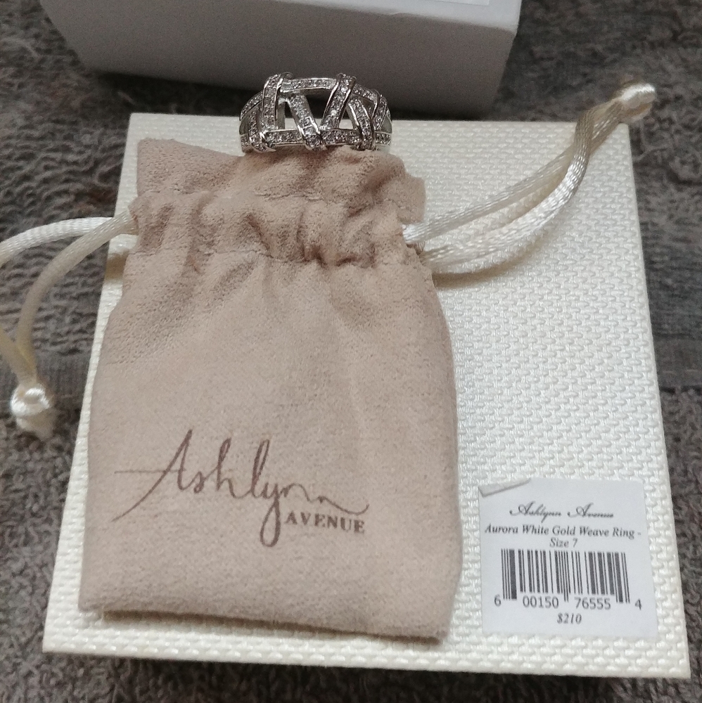 Ashlynn Avenue Aurora 18k white gold plate weave